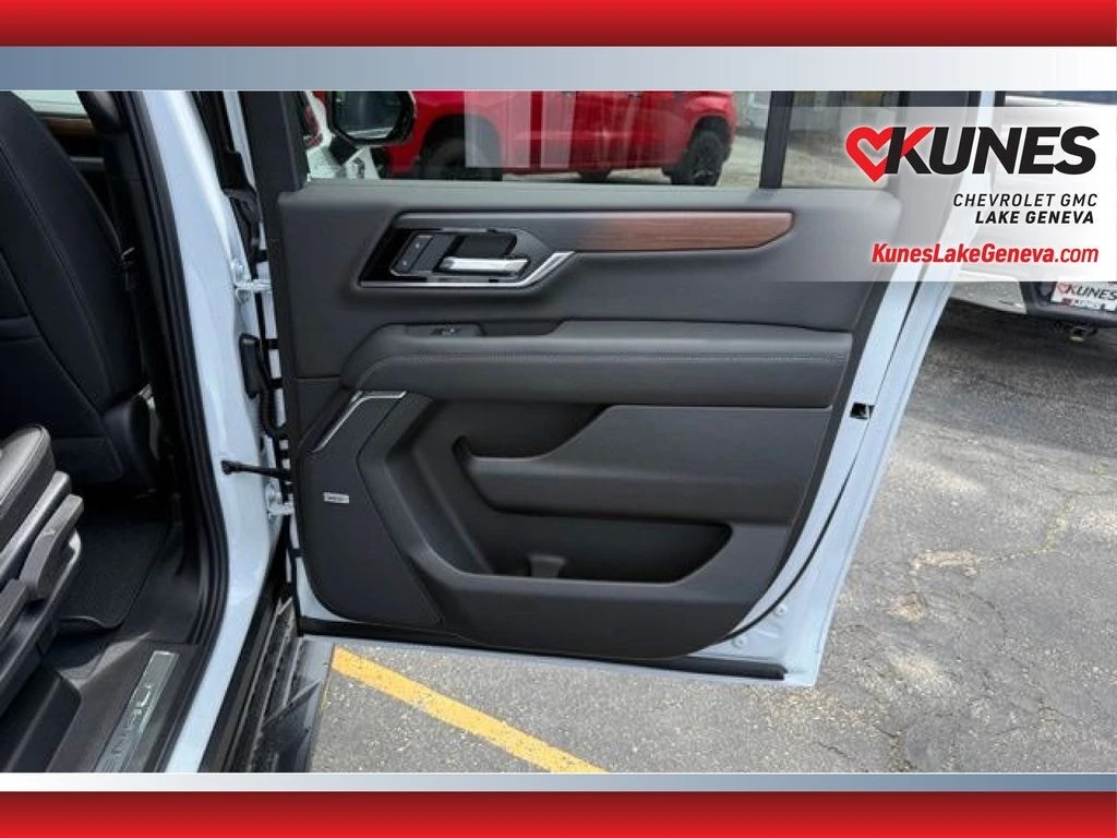 2026 GMC Yukon XL Denali - Photo 20