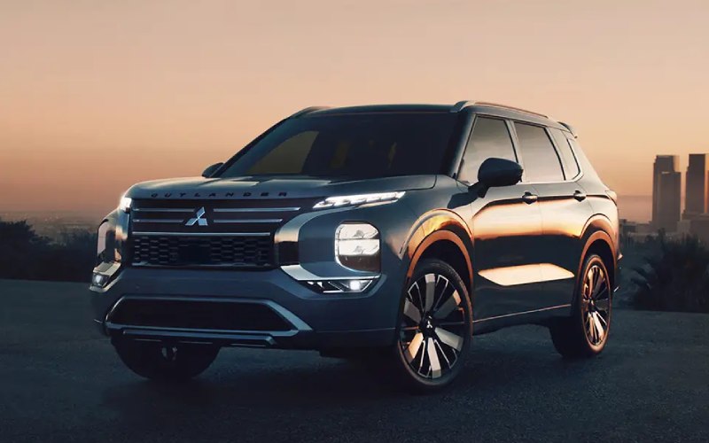 Is the 2025 Mitsubishi Outlander the Best Family SUV for Active Drivers in Arizona City, AZ?