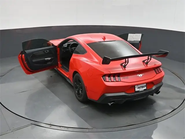 2024 Ford Mustang EcoBoost photo 39