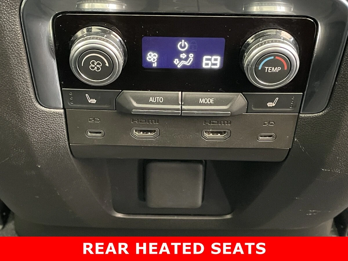 2025 GMC Yukon XL AT4 - Photo 22