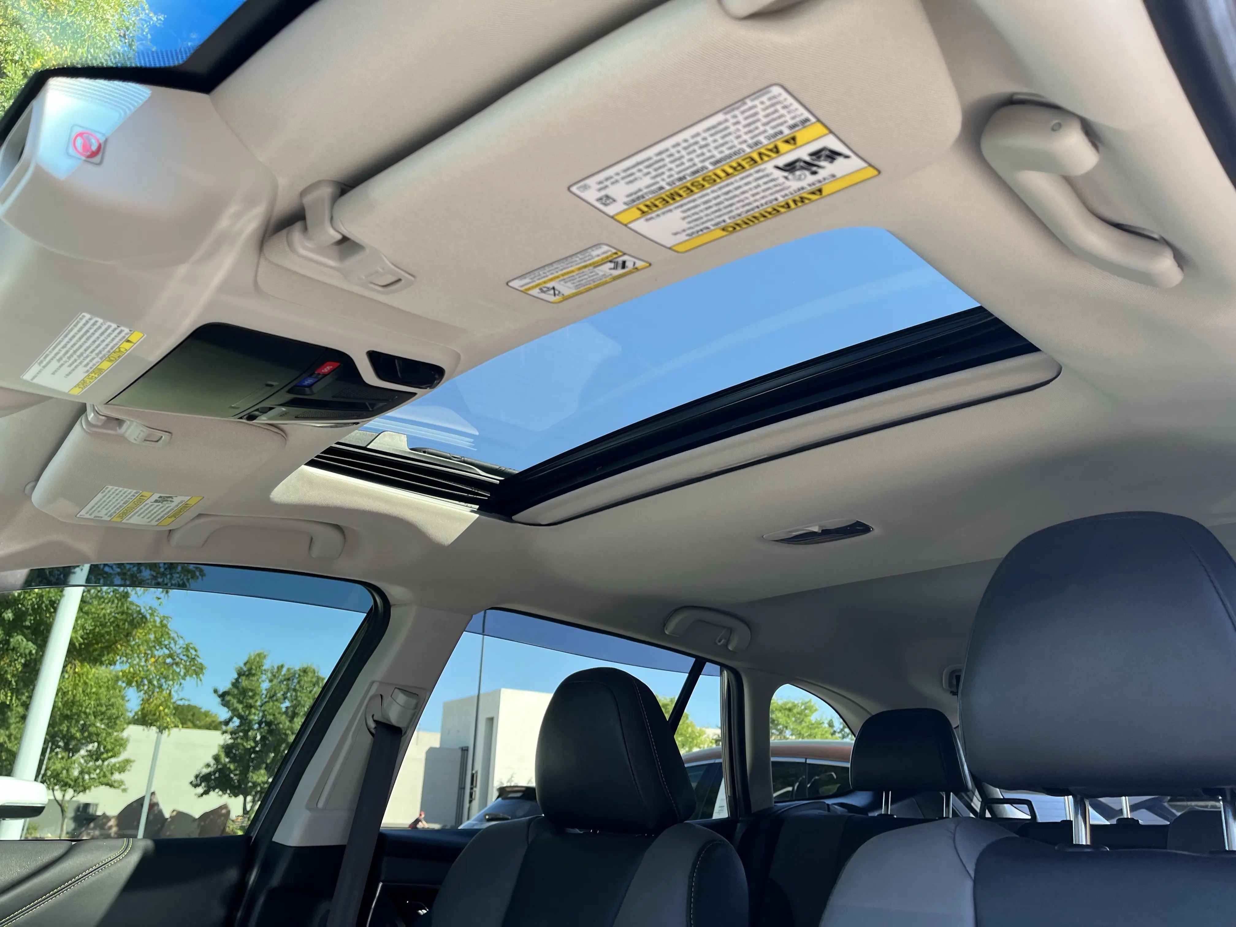 2020 Subaru Outback Onyx Edition XT photo 6