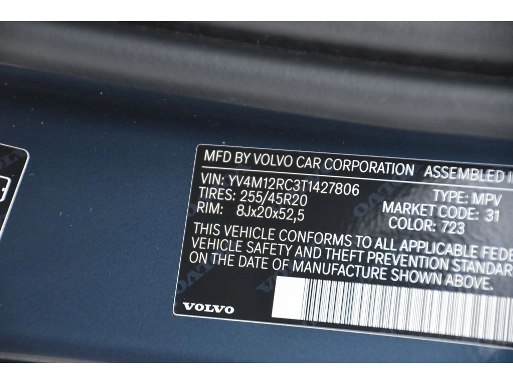 2026 Volvo - image 26