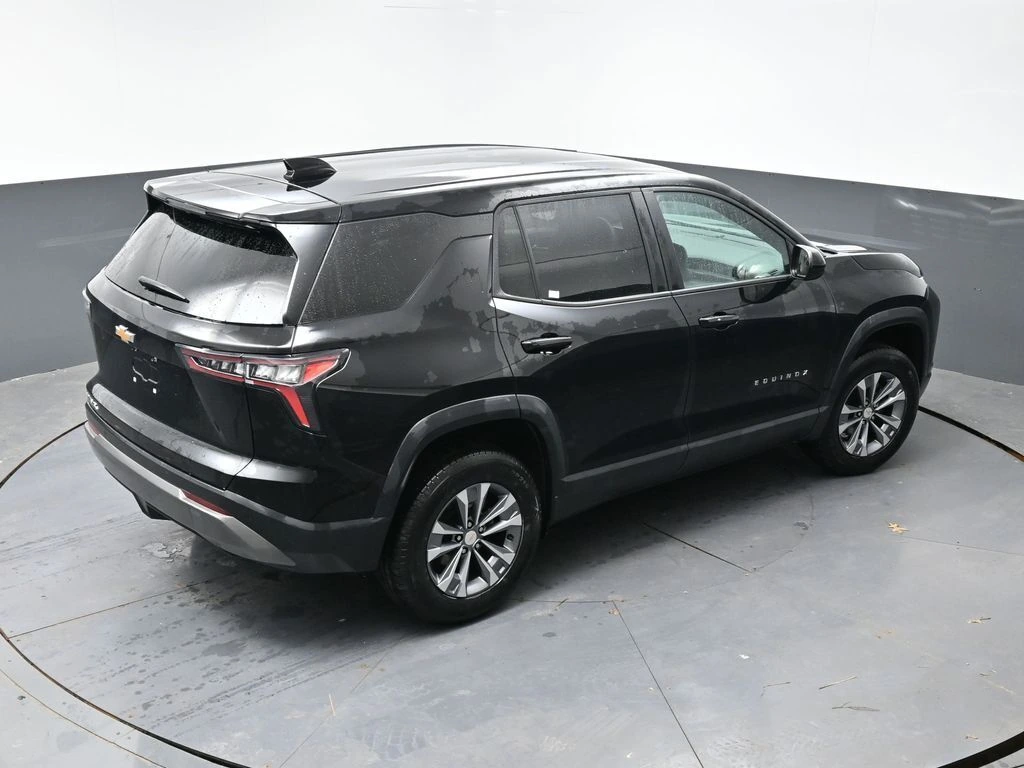 2025 Chevrolet Equinox LT - Photo 12