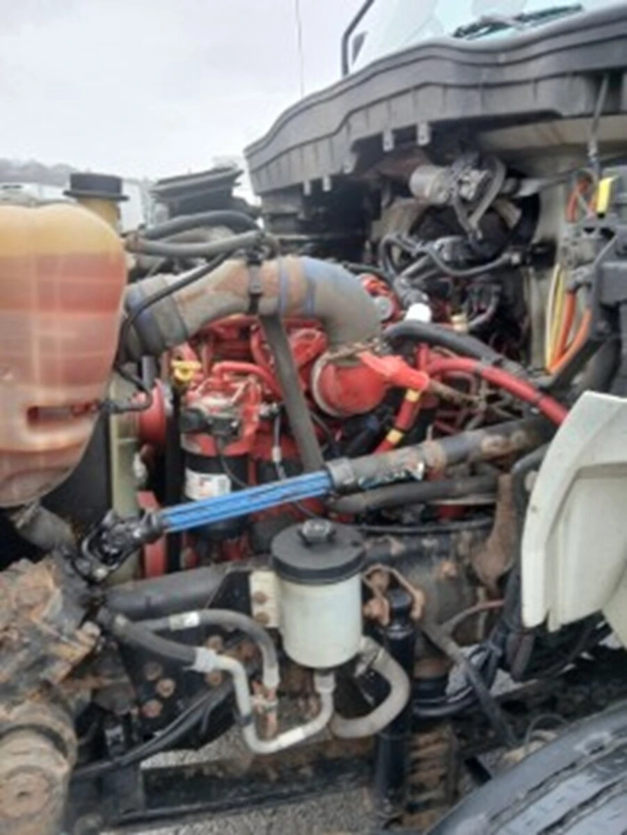 2019 International MV - image 7