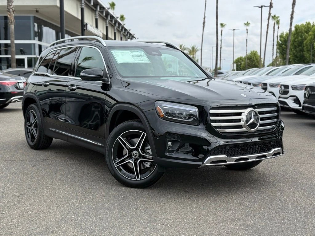 2026 Mercedes-Benz GLB GLB 250's photo