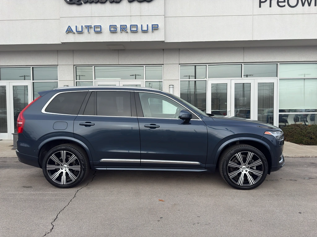 2023 Volvo - image 2