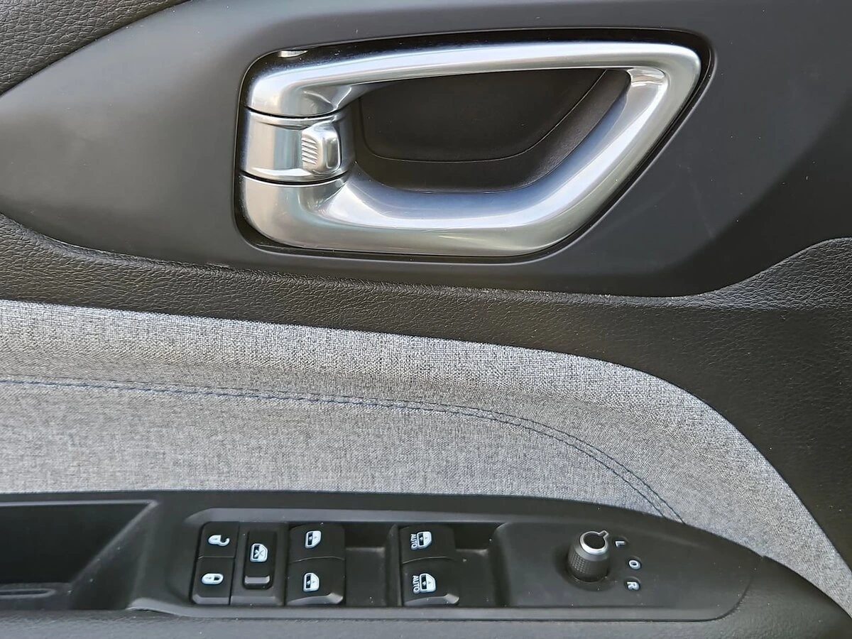 2023 Jeep Compass Latitude - Photo 24