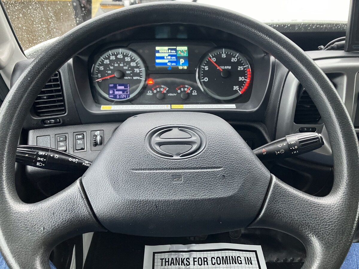 2019 Hino 268 in Portland, OR — photo 7
