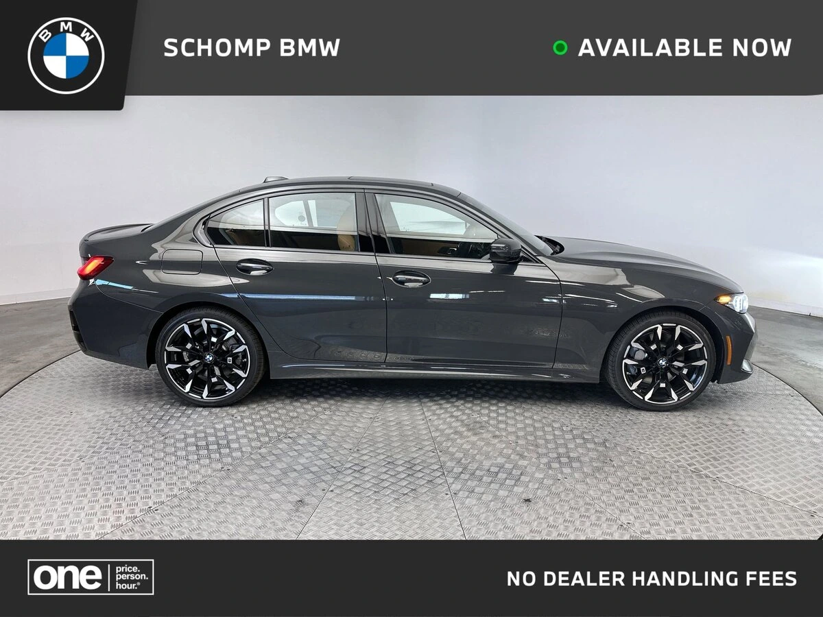 2026 BMW 3 Series 330i's photo