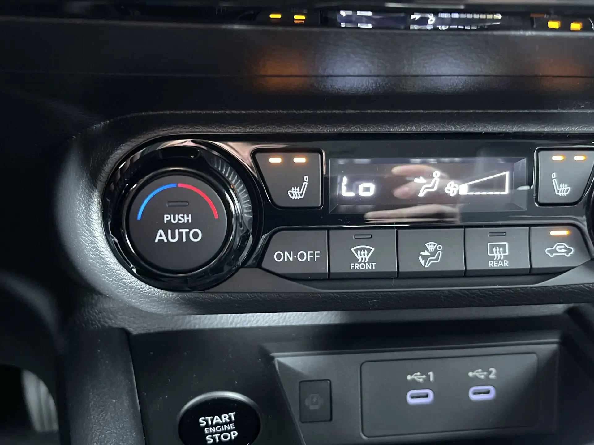 2026 Nissan Kicks SV photo 11