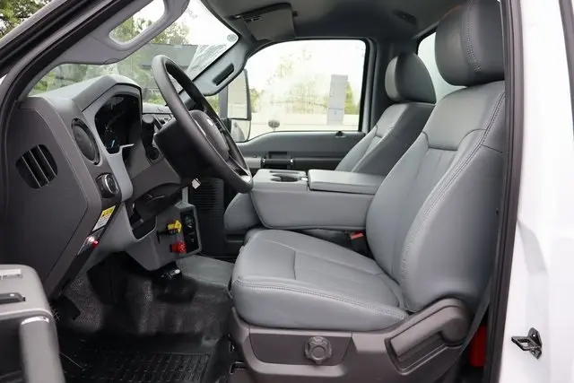 2026 Ford F-750 photo 24