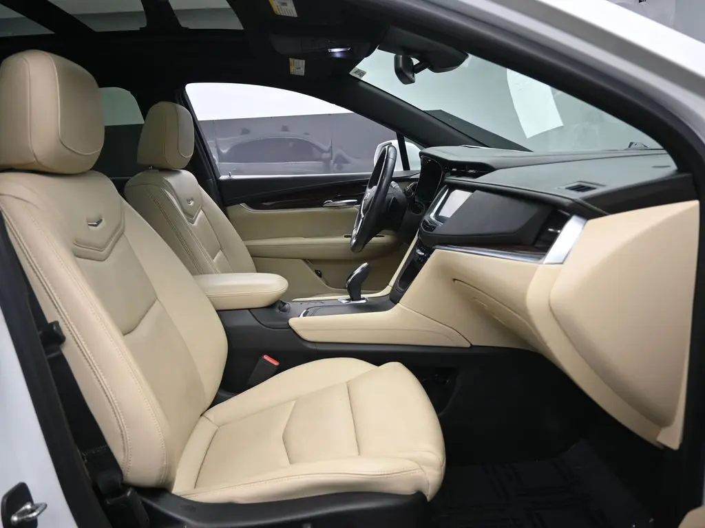 2018 Cadillac XT5 Premium Luxury photo 27