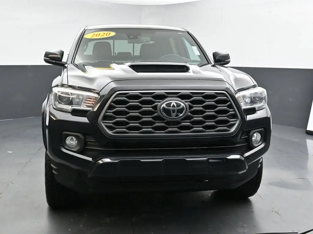 2020 Toyota Tacoma TRD Sport V6 photo 3