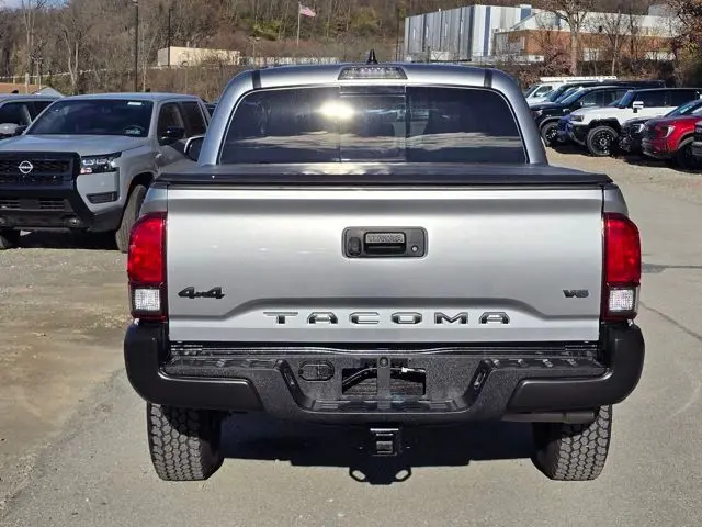 2023 Toyota Tacoma SR5 V6 photo 4