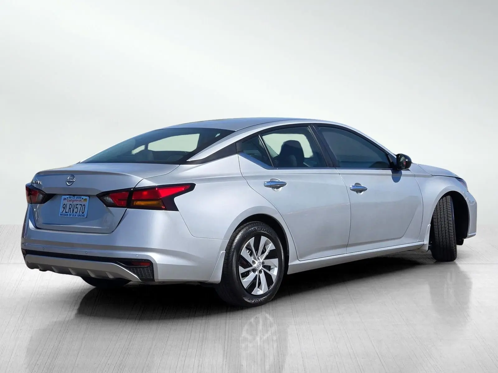 2024 Nissan Altima 2.5 S photo 3