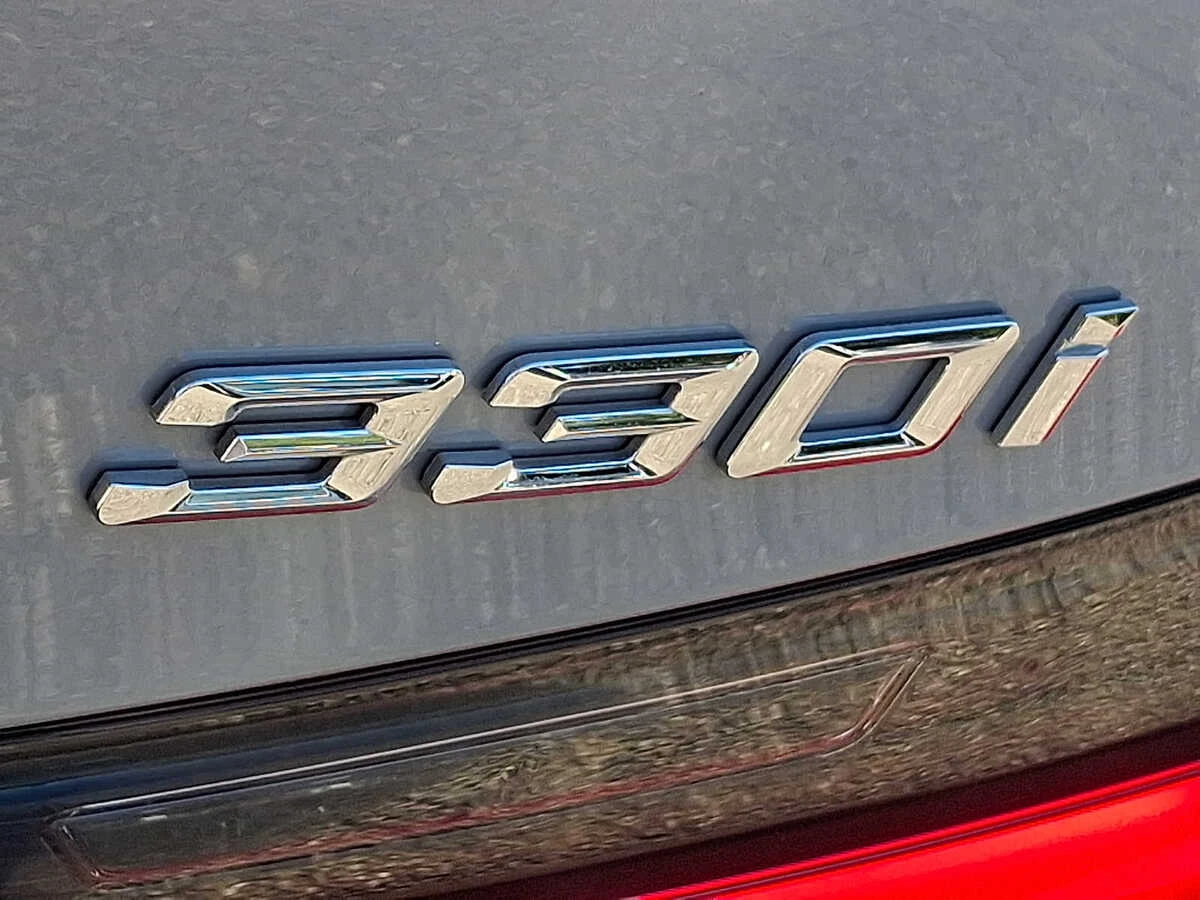 2023 BMW 3 Series 330i - Photo 28