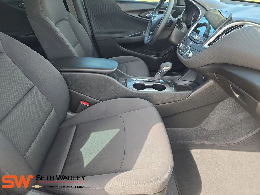 2023 Chevrolet Malibu RS - Photo 10