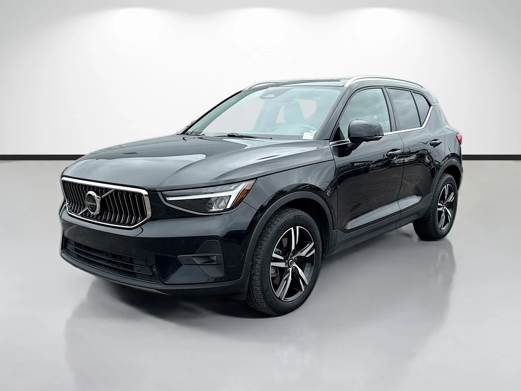 2023 Volvo XC40 Plus - Photo 7