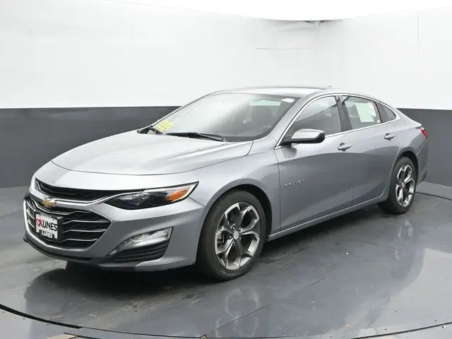 2024 Chevrolet Malibu 1LT photo 4