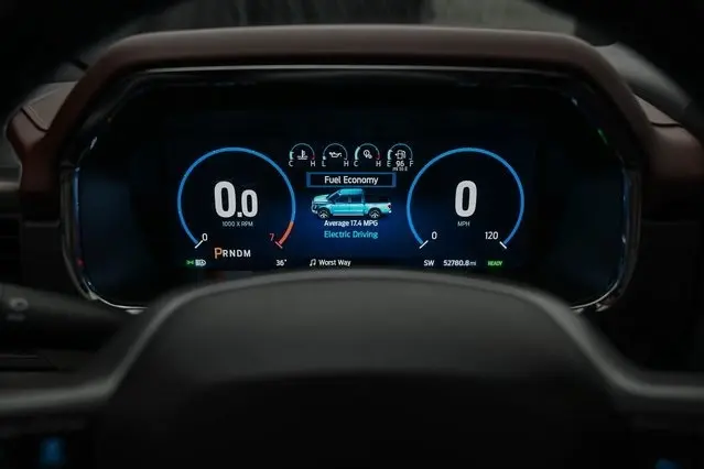 2022 Ford F-150 Lariat photo 26