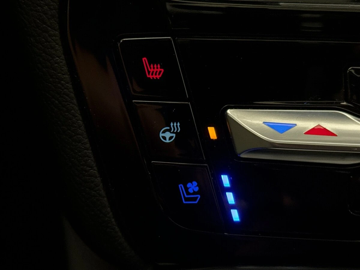 2023 Ford Explorer ST - Photo 24