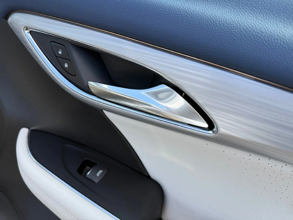 2026 Buick Envision Avenir - Photo 38