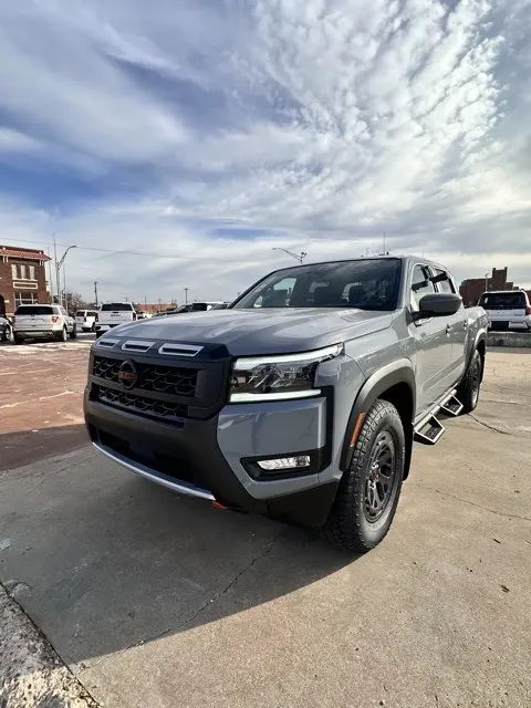 2026 Nissan Frontier PRO-X's photo