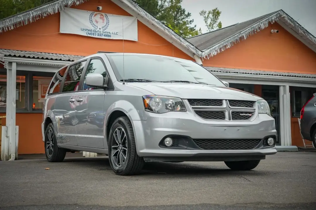 2018 Dodge Grand Caravan GT photo 2