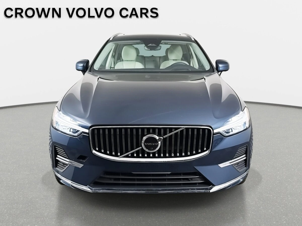 2023 Volvo - image 2