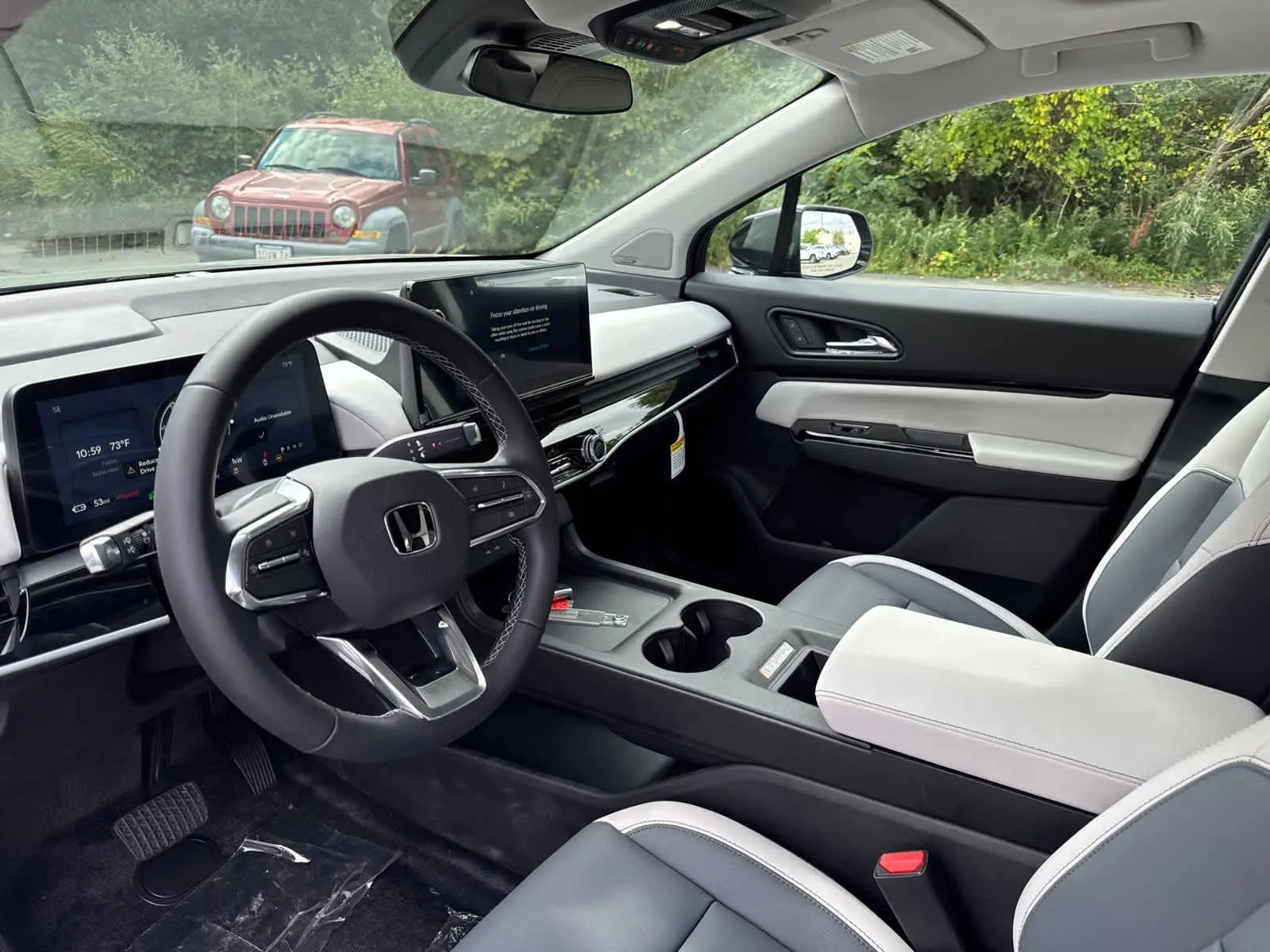 2025 Honda Prologue Touring photo 11