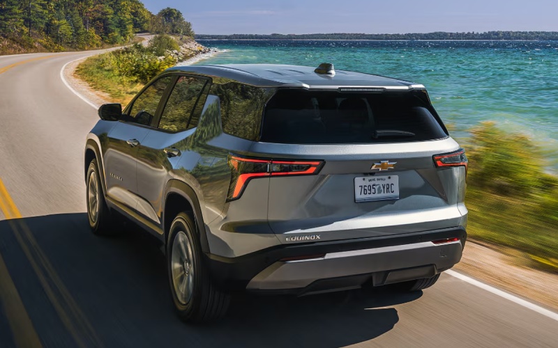 What Tech Comes Standard on the 2027 Chevrolet Equinox for Trenton, MI Commuters?