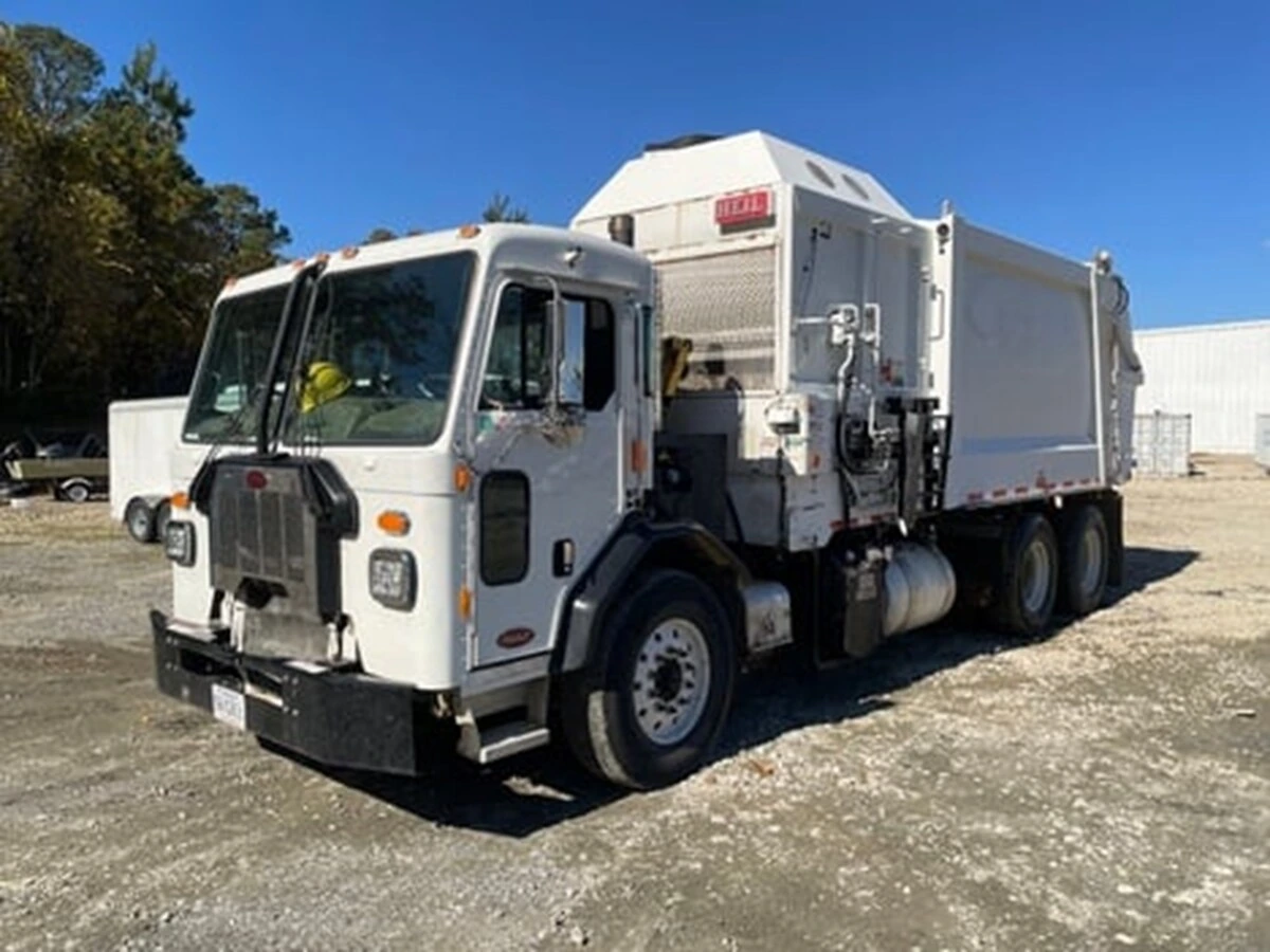 2019 Peterbilt 520 in Youngstown, OH