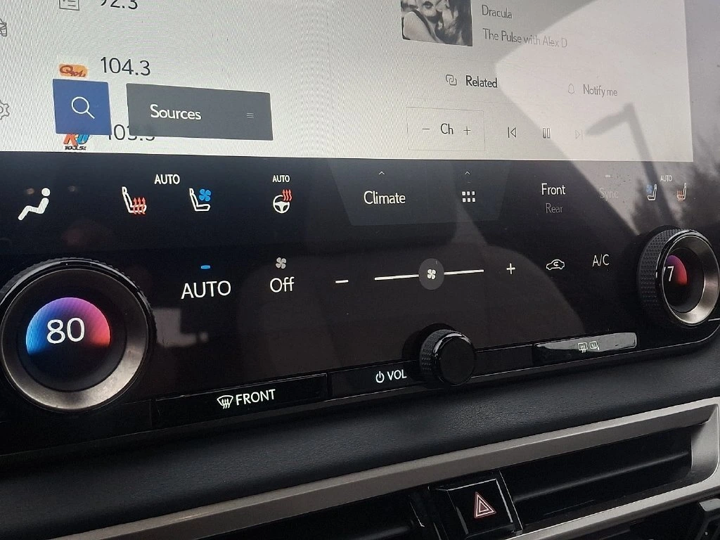 2024 Lexus RX 350 - Photo 18