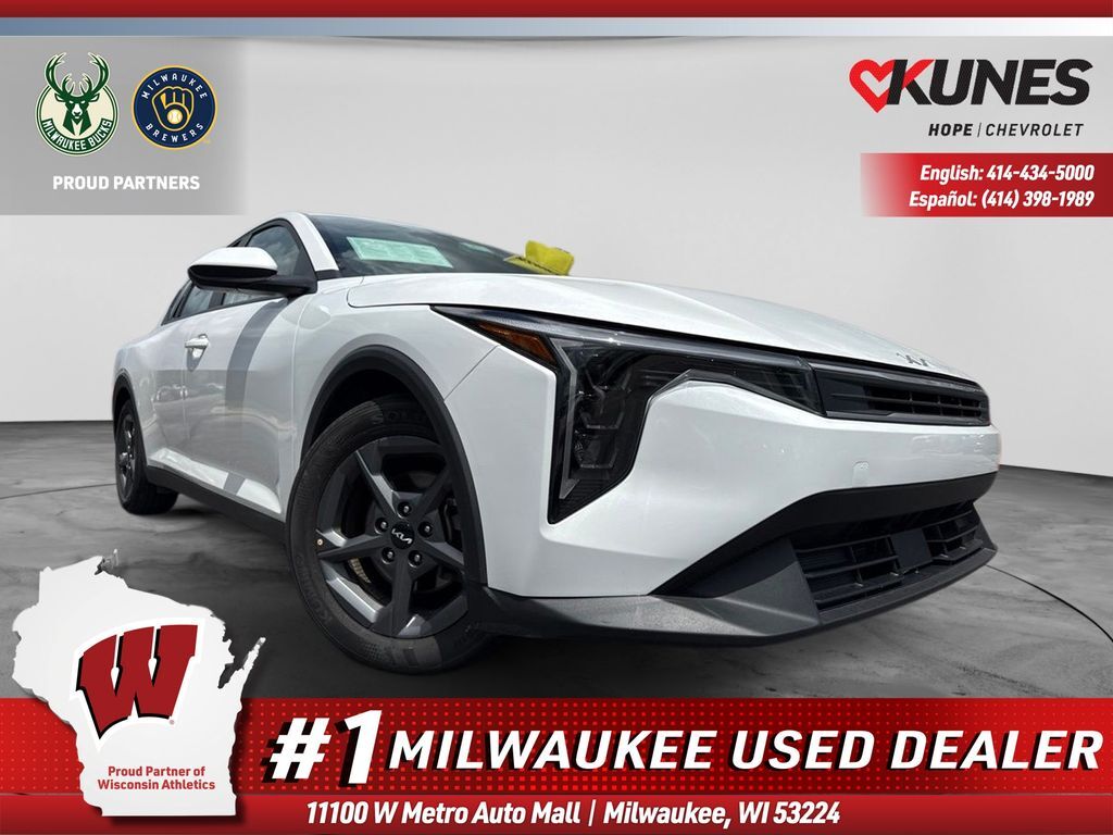 2025 Kia K4 LXS