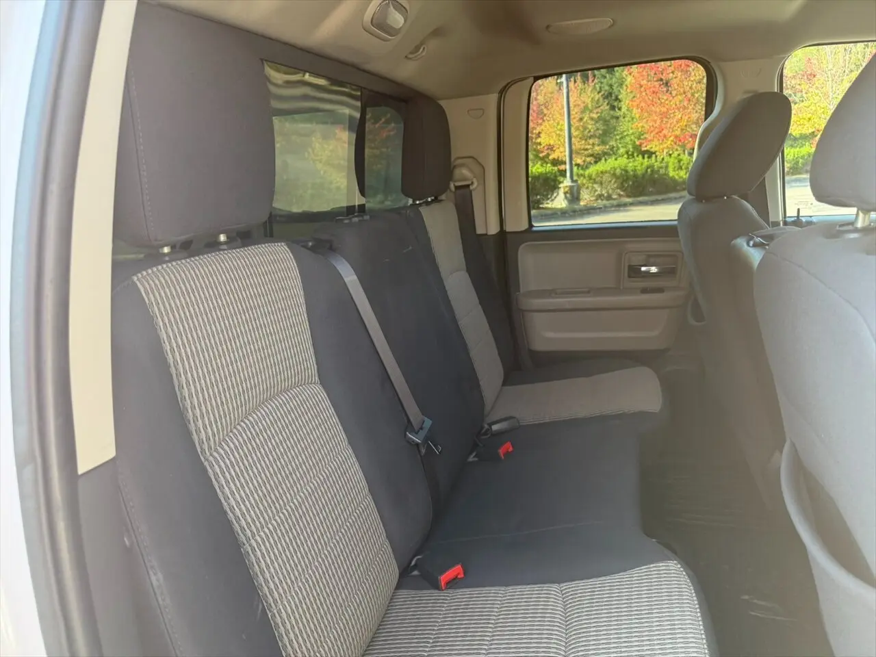 2012 Ram 1500 SLT photo 34