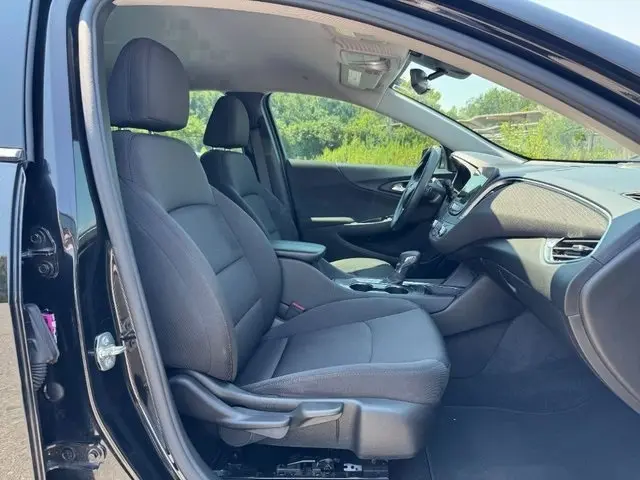 2021 Chevrolet Malibu 1LT photo 7