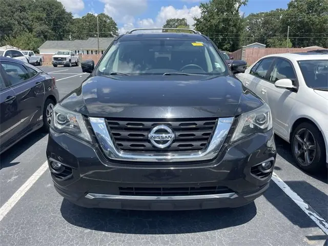 Used 2017 Nissan Pathfinder SL with VIN 5N1DR2MM0HC631787 for sale in Madisonville, KY