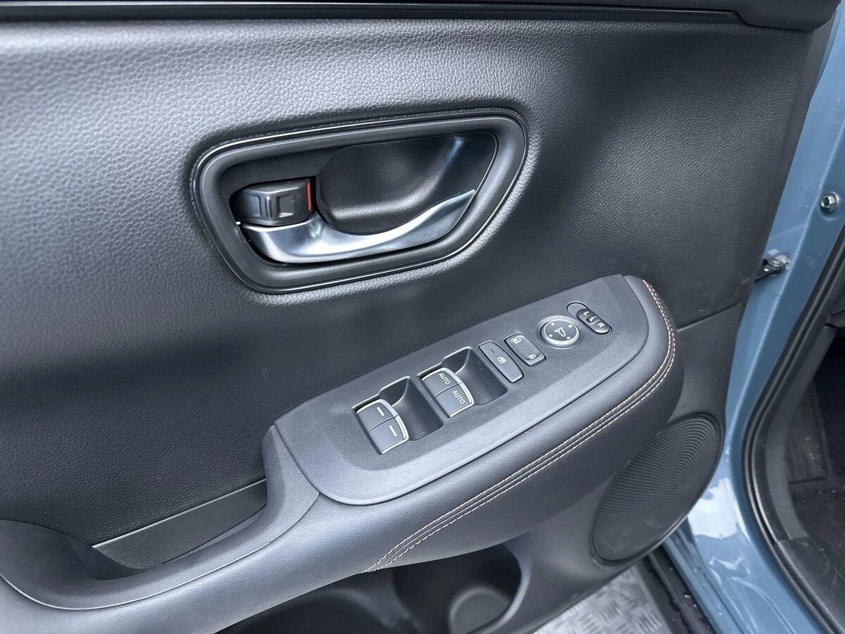 2025 Honda HR-V Sport - Photo 12