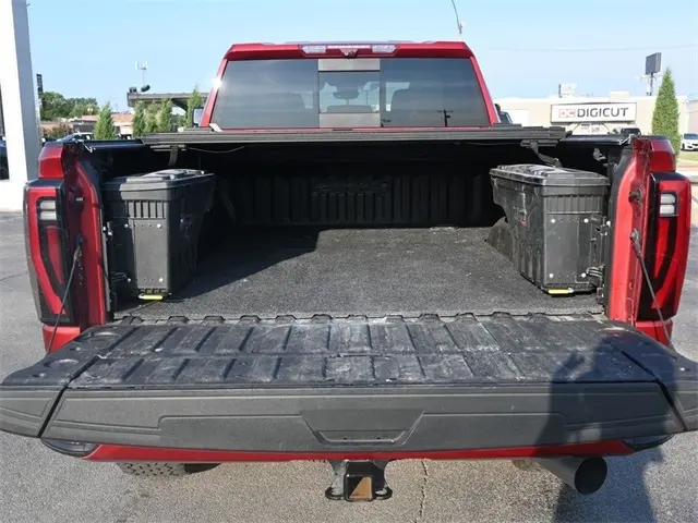 2024 Gmc Sierra HD AT4 photo 10