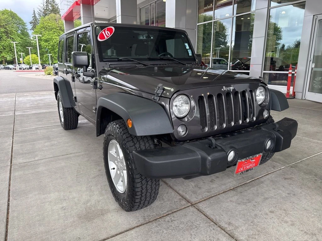 2016 Jeep Wrangler Sport S's photo