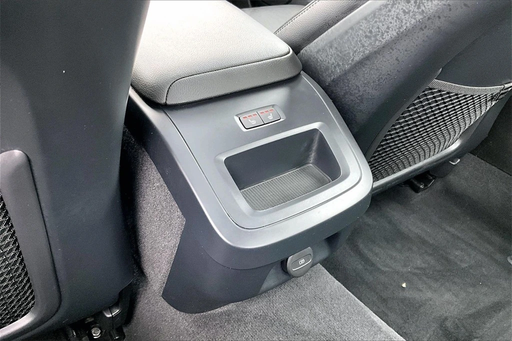 2023 Volvo - image 10