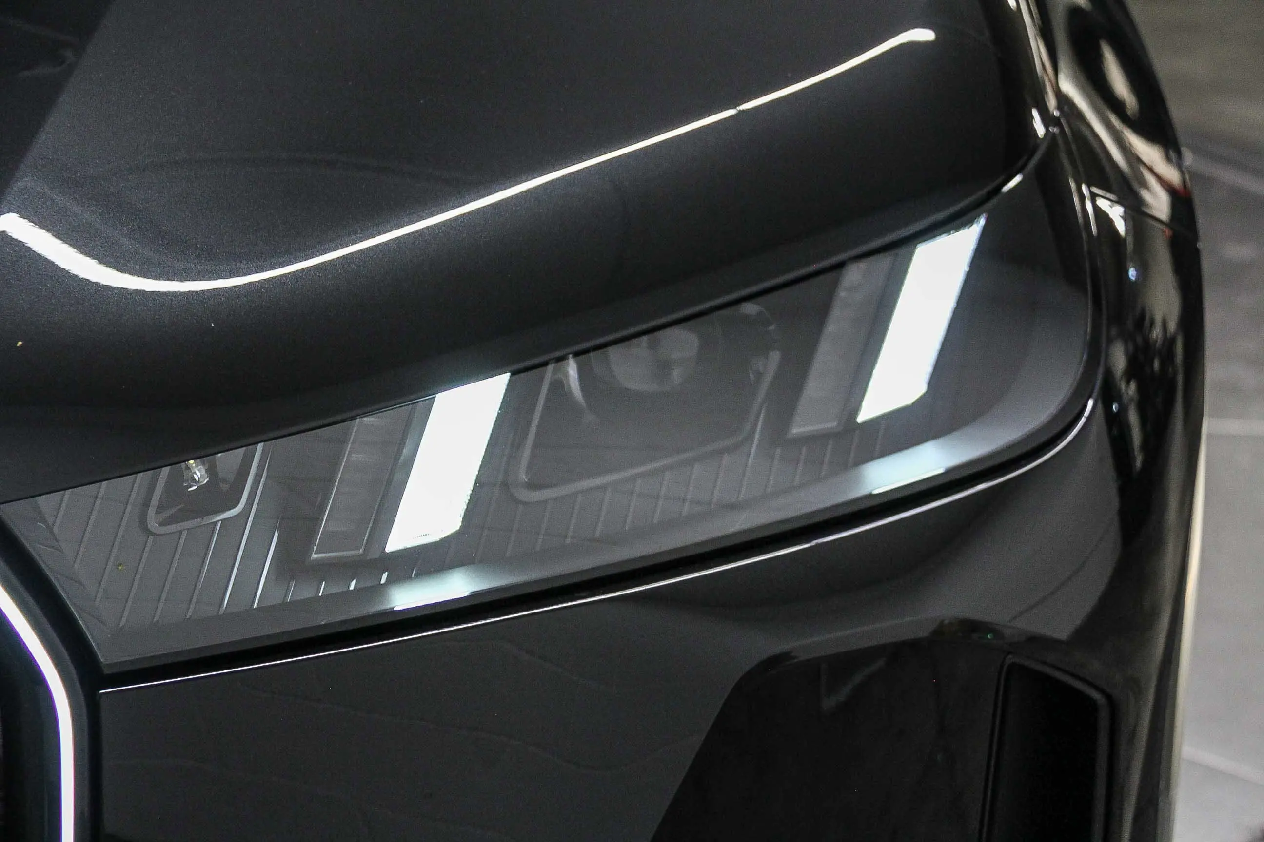 2026 Bmw iX photo 9