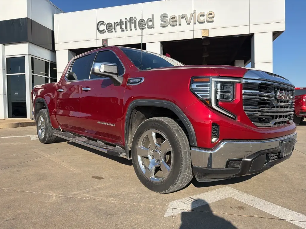 2022 GMC Sierra 1500 SLT's photo