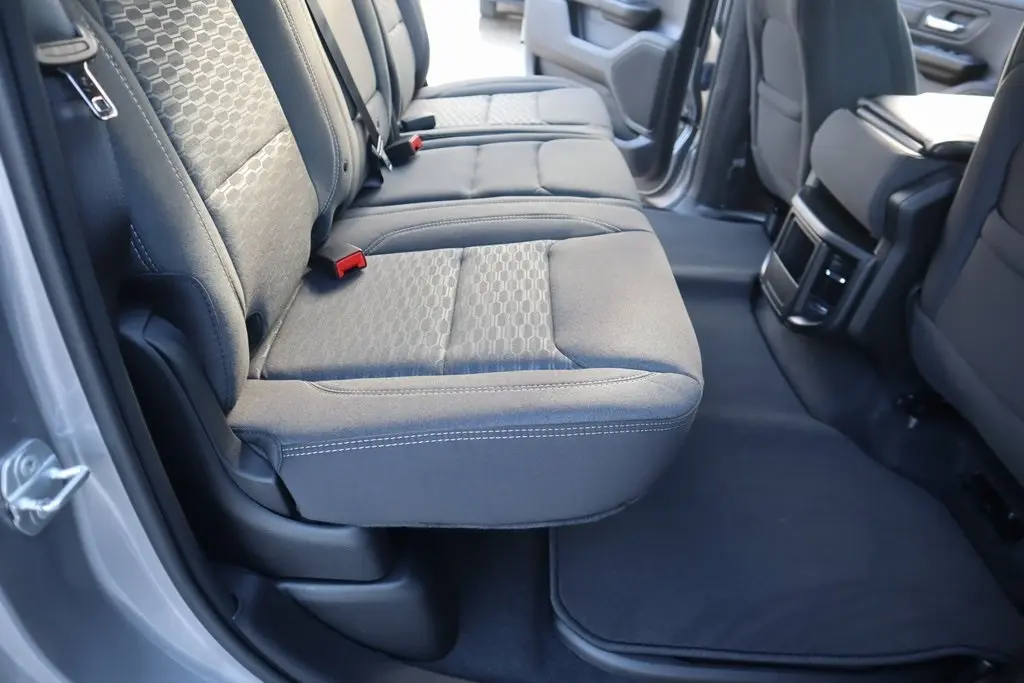 2025 Ram 1500 Tradesman photo 13