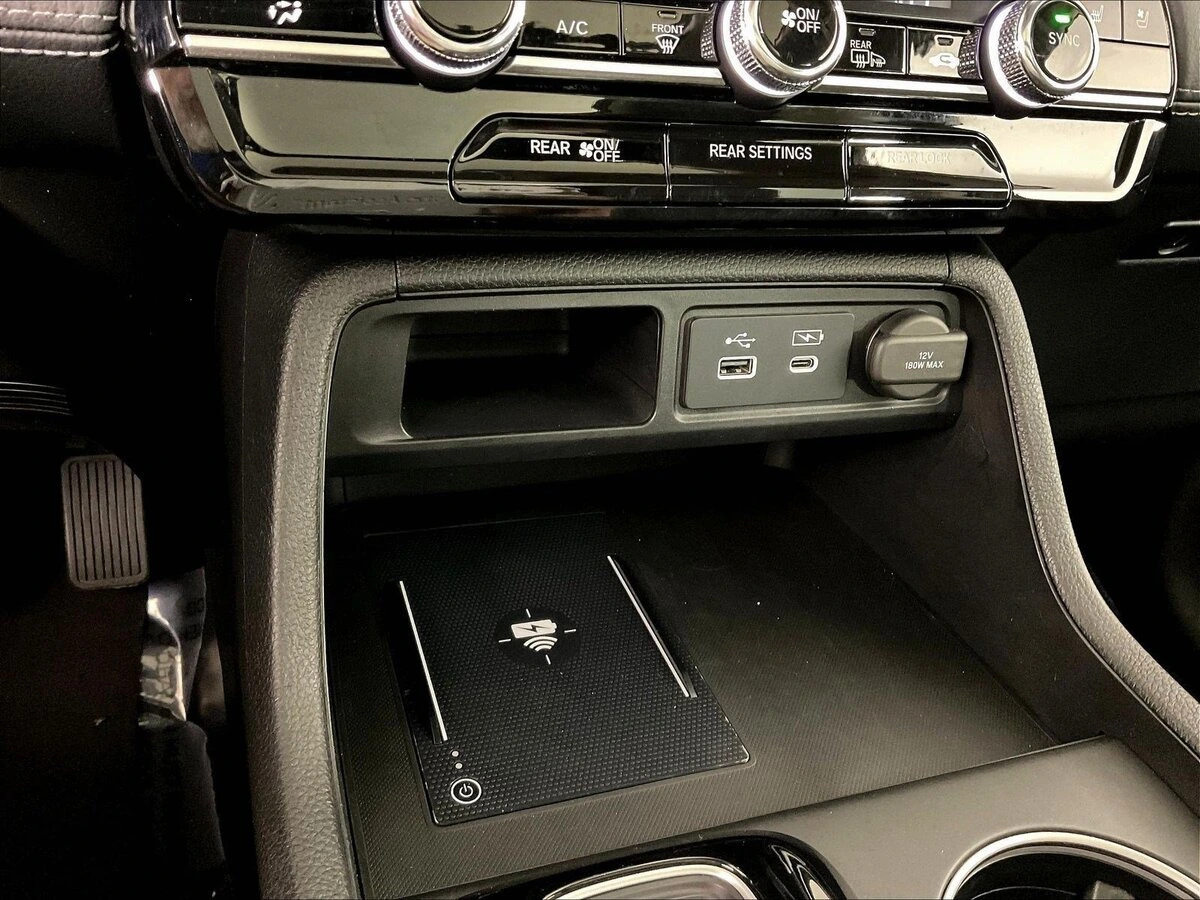 2025 Honda Pilot Elite - Photo 16