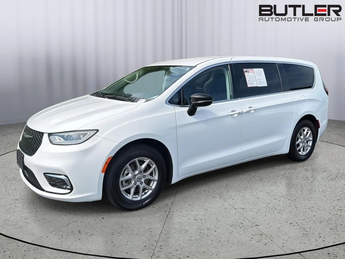 2024 Chrysler Pacifica