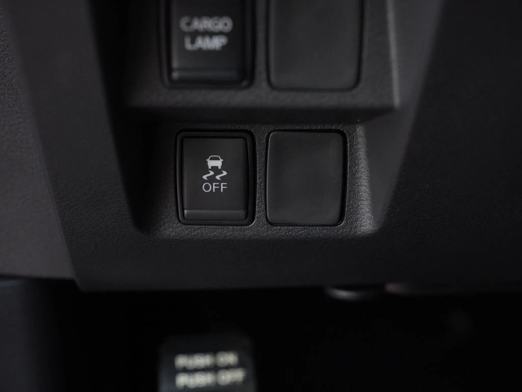 2026 Nissan Frontier SV - Photo 14