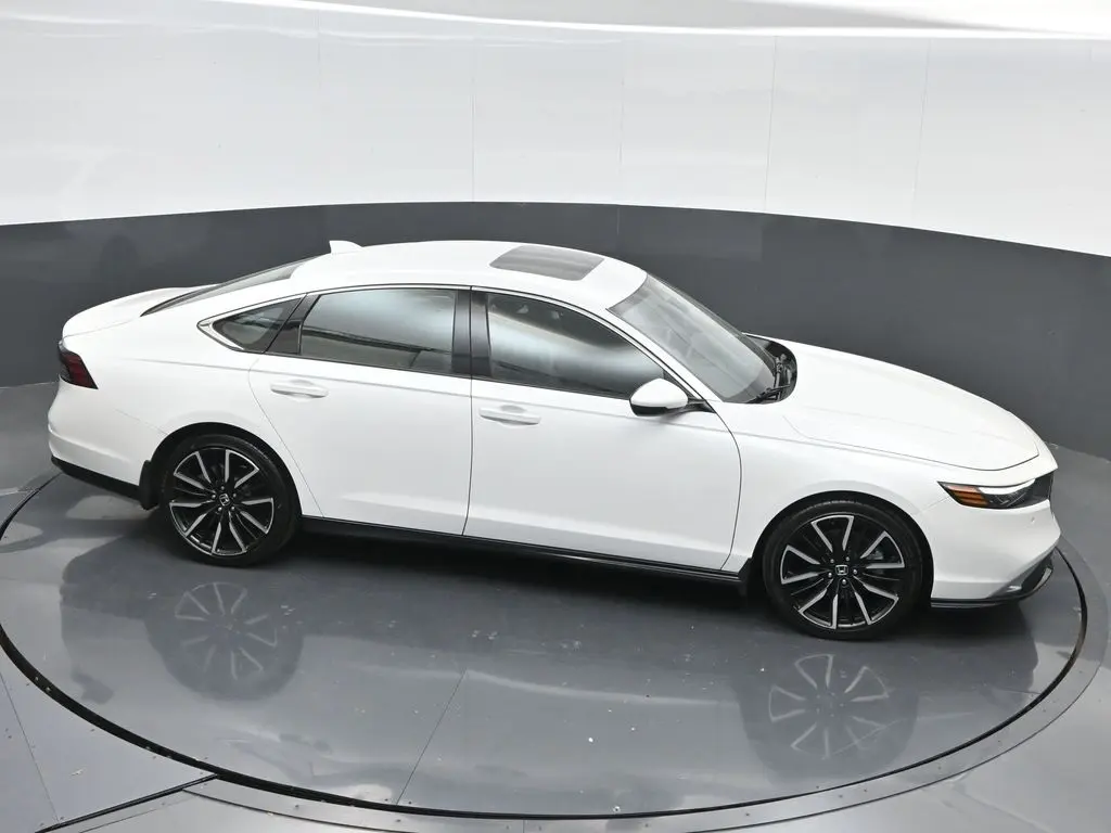 2023 Honda Accord Hybrid Touring photo 42
