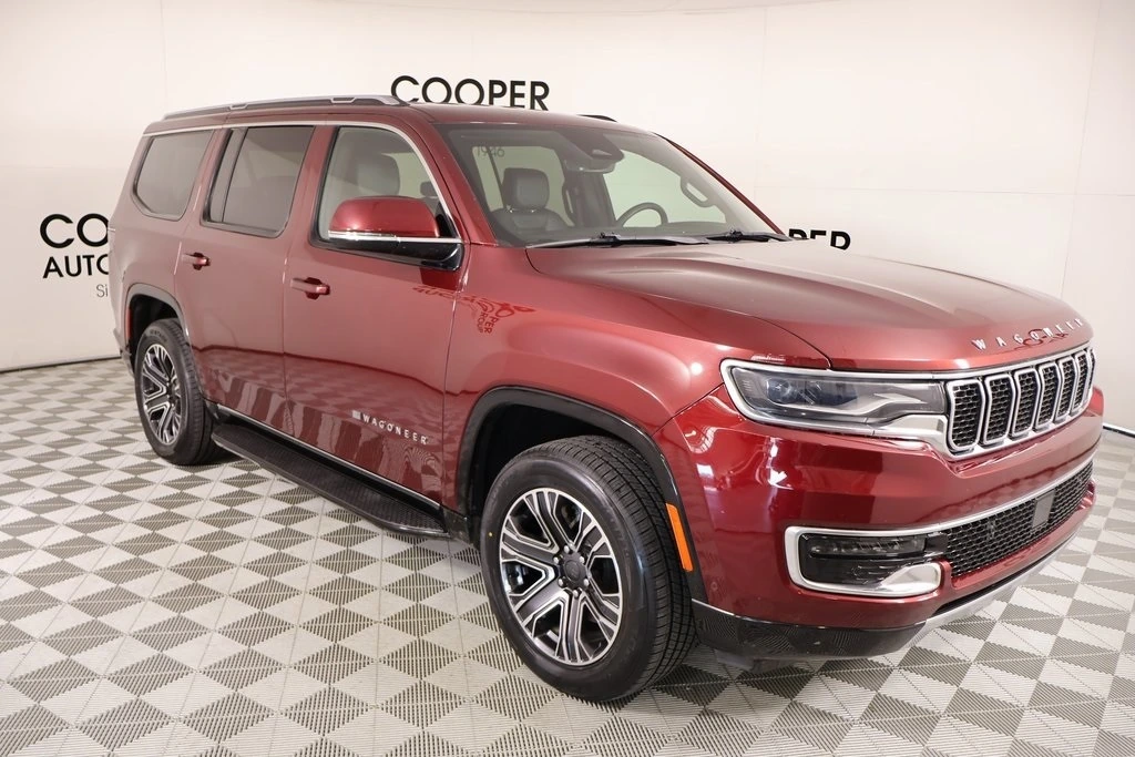 2022 Jeep Wagoneer Series III's photo
