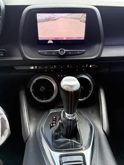 2020 Chevrolet Camaro 1LT photo 9